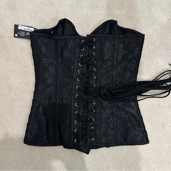 NWT Black and Red Lace Corset Top - Picture 8 of 10